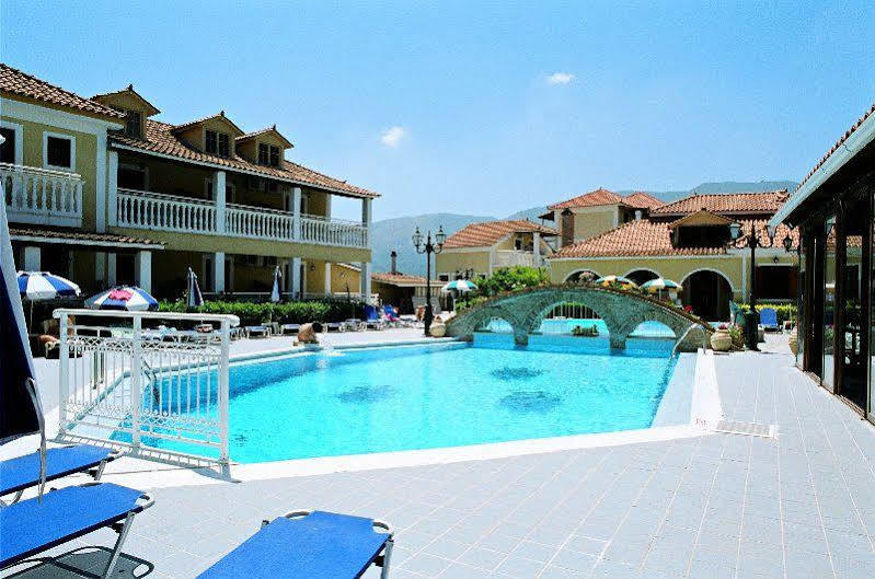 Elpida City Hotel Serrai Exteriör bild